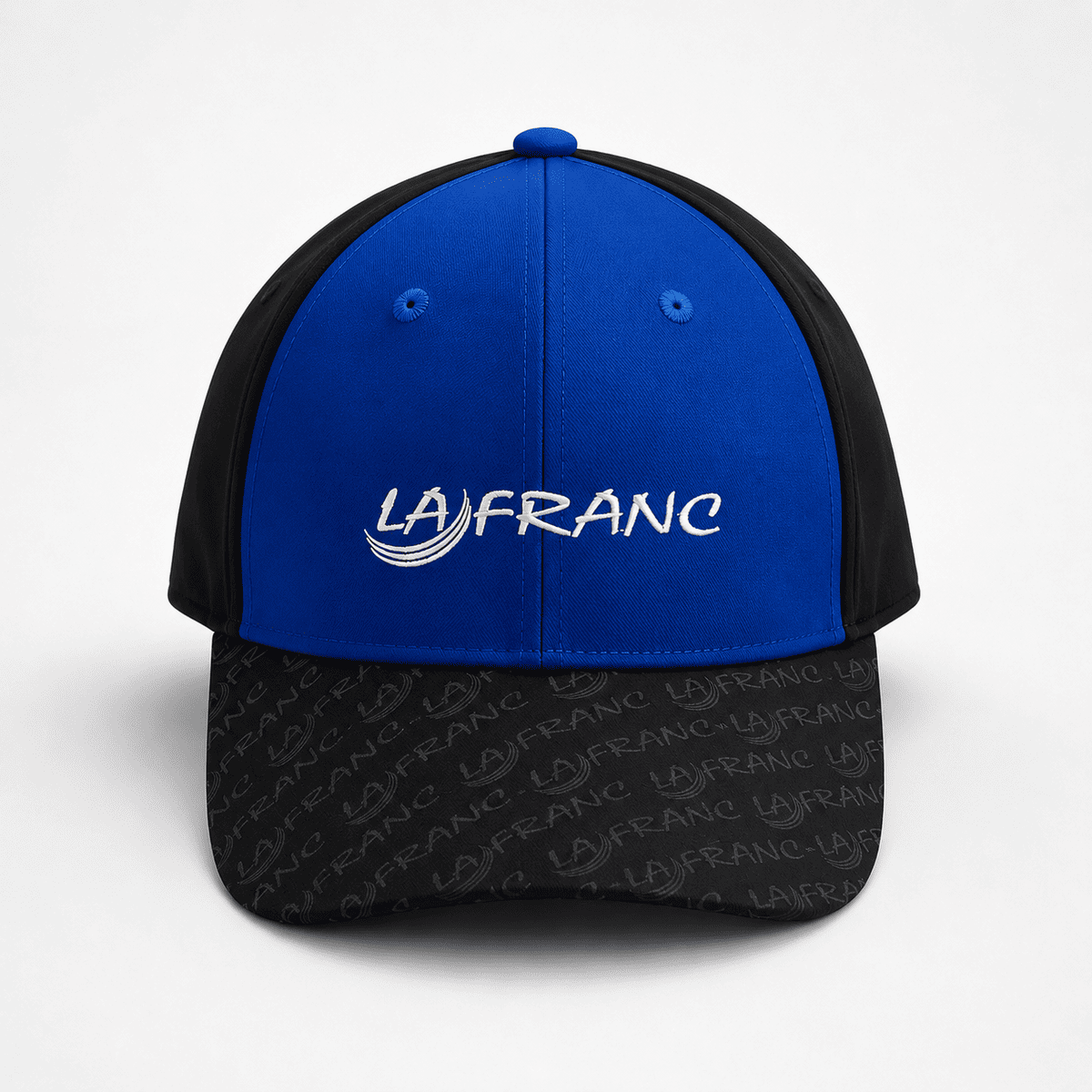Casquette officielle LA FRANC Bleu & Noir avec logo LA FRANC brodé et visière noire imprimée, accessoire premium pour joueurs de pétanque